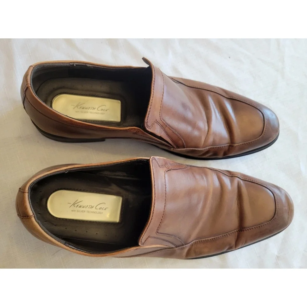 Kenneth Cole Men's 10M Brown Leather Slip On Moc Toe Dress Loafers Shoes